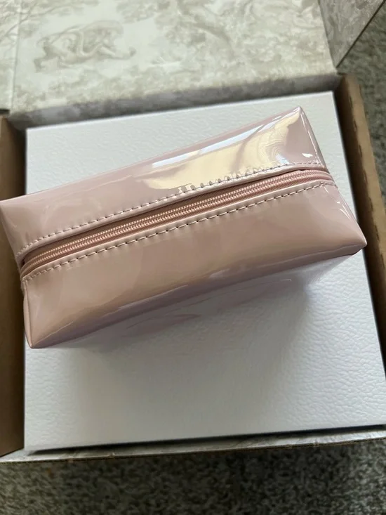 Dior Blush Pink Ceramic CD Logo Trinket Box - Picture 2 of 9